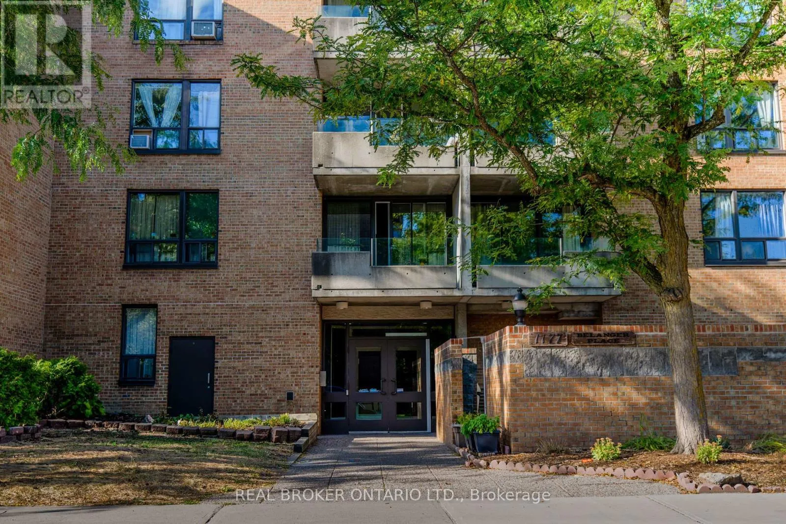 Apartment for rent: 312 - 1177 Belanger Avenue, Ottawa, Ontario K1H 8N7