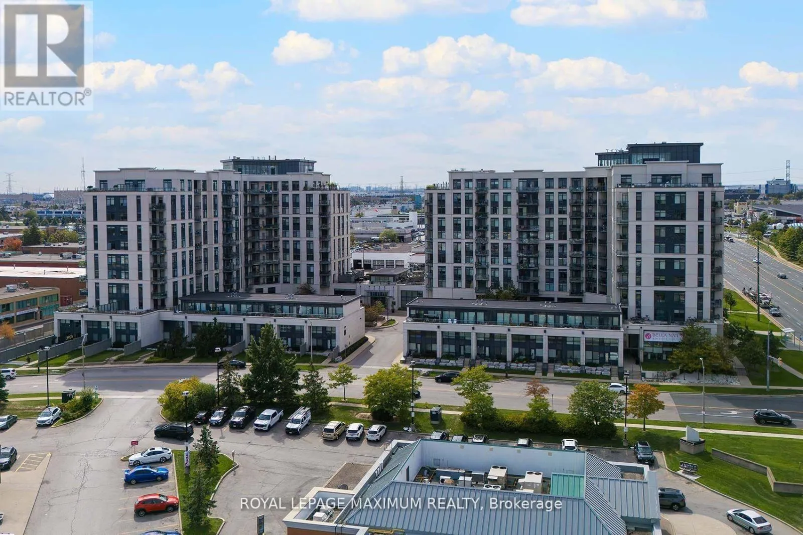 Apartment for rent: 312 - 12 Woodstream Boulevard, Vaughan, Ontario L4L 8C4