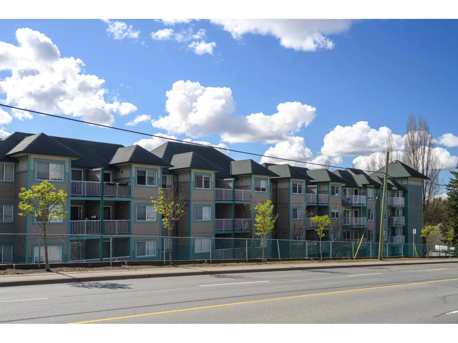 Apartment for rent: 312 33960 Old Yale Road, Abbotsford, British Columbia V2S 2J9