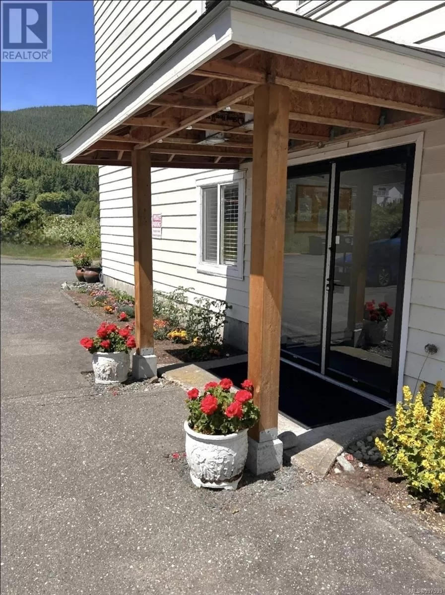 Apartment for rent: 312 611 Macmillan Dr, Sayward, British Columbia V0P 1R0