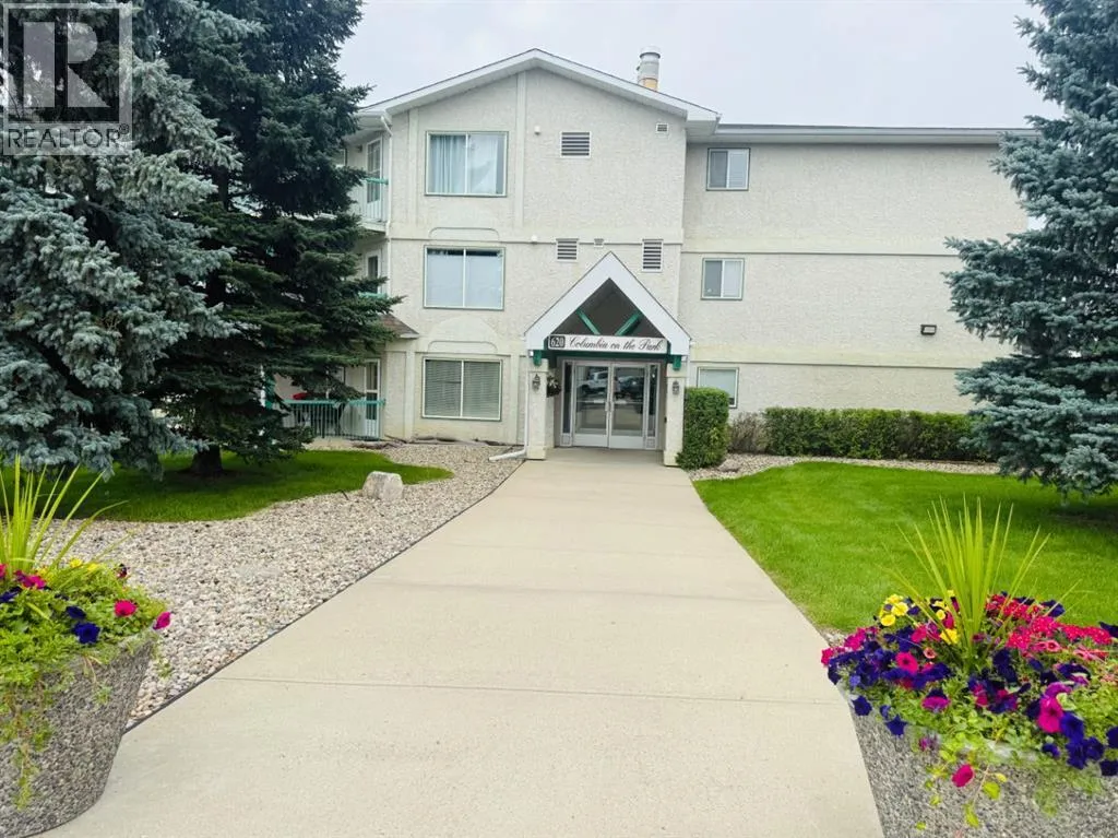 Apartment for rent: 312, 620 Columbia Boulevard W, Lethbridge, Alberta T1K 7A8