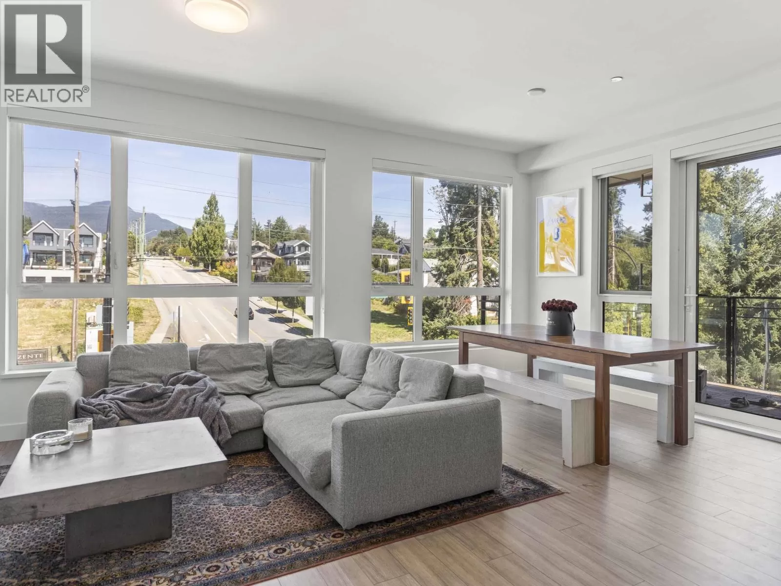 Apartment for rent: 312 747 E 3rd Street, North Vancouver, British Columbia V7L 1G8