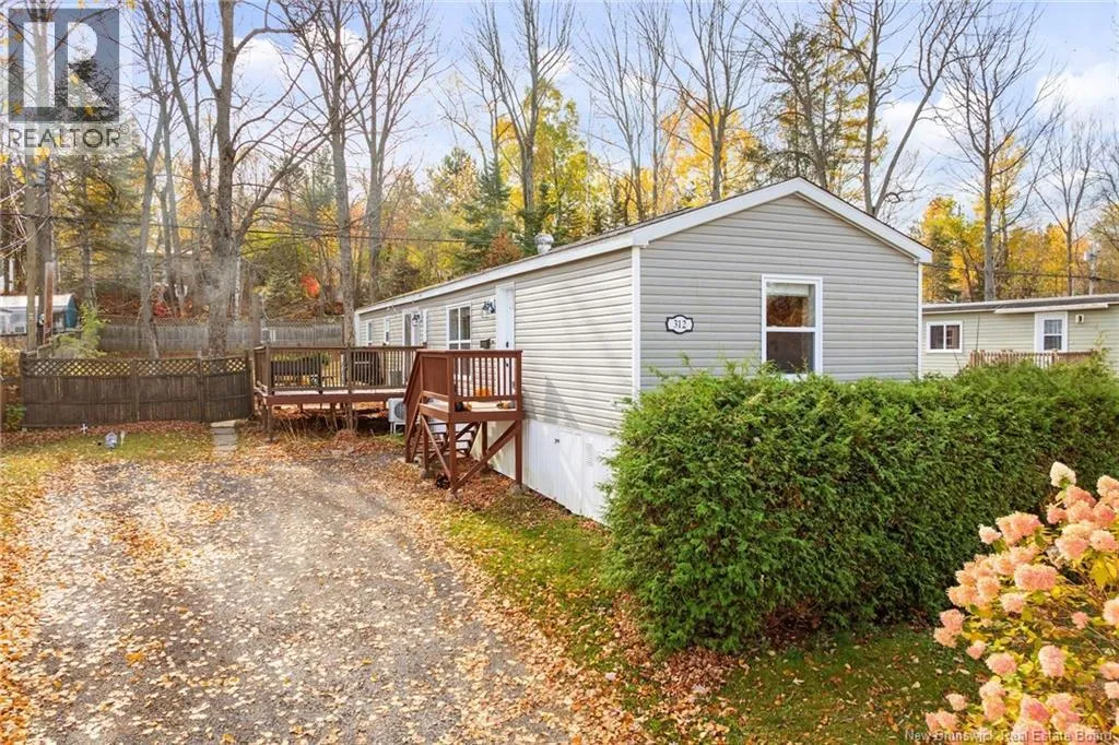 Manufactured Home for rent: 312 Governor Lane, Fredericton, New Brunswick E3B 7K9
