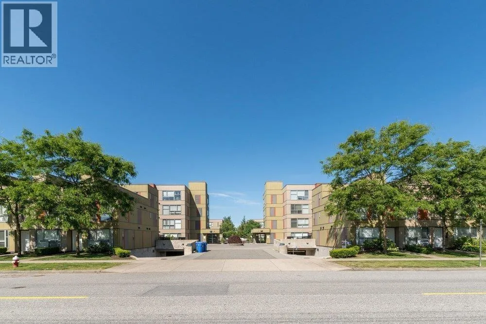 Apartment for rent: 313 12075 228 Street, Maple Ridge, British Columbia V2X 6M2