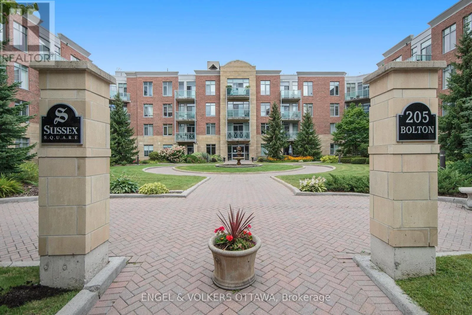 Apartment for rent: 313 - 205 Bolton Street, Ottawa, Ontario K1N 1K7