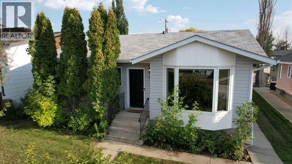 House for rent: 313 3 Avenue W, Hanna, Alberta T0J 1P0