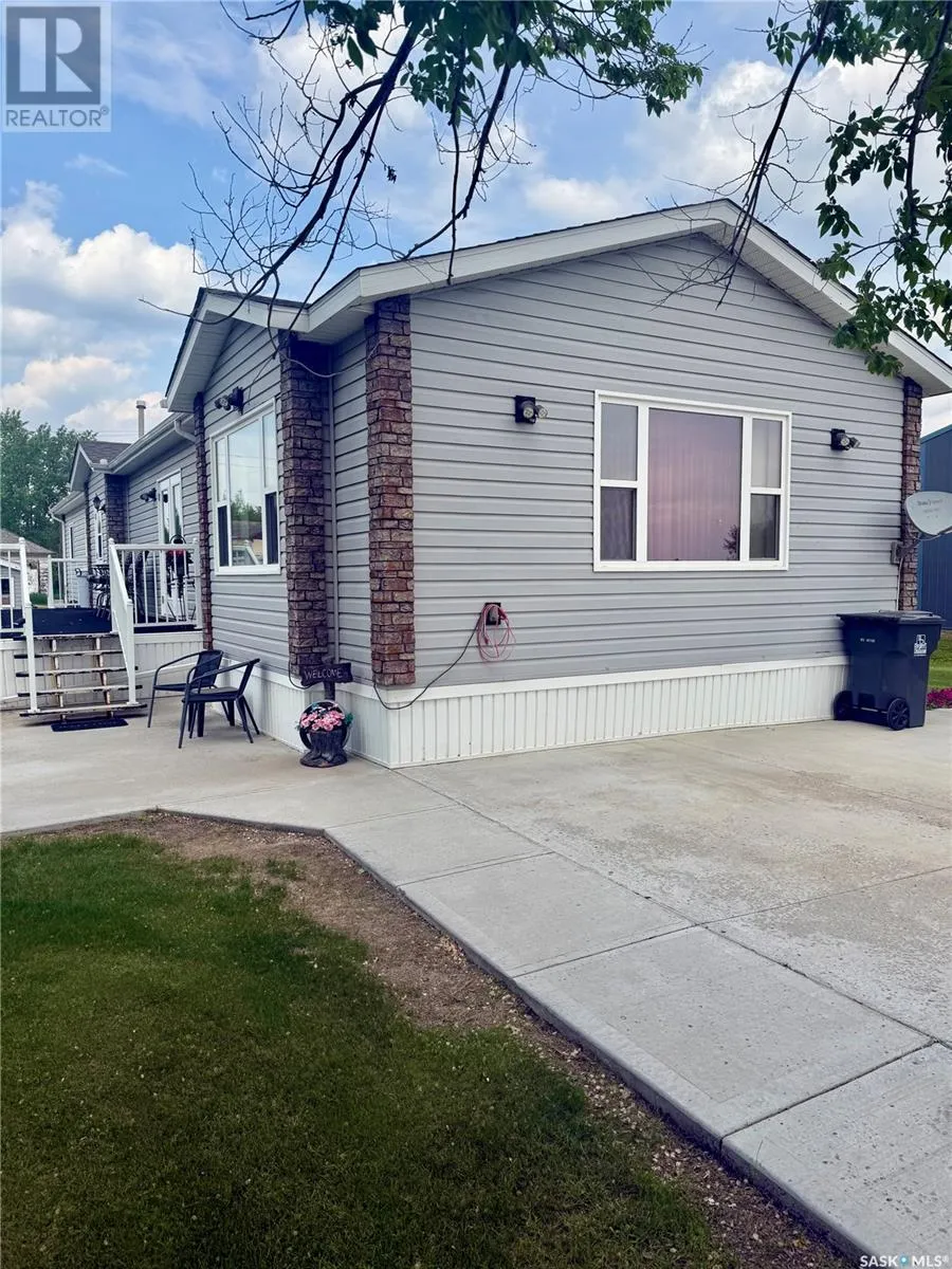 Mobile Home for rent: 313 First Street, North Portal, Saskatchewan S0C 1W0
