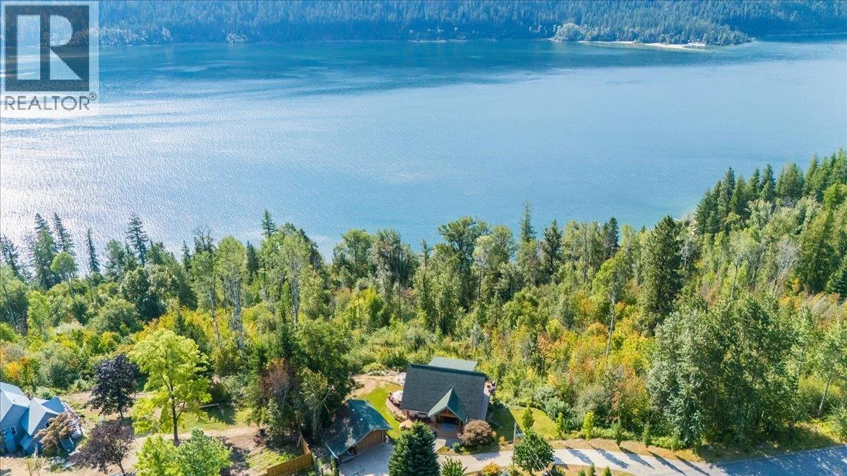 House for rent: 3135 Keniris Road, Nelson, British Columbia V1L 6Z8