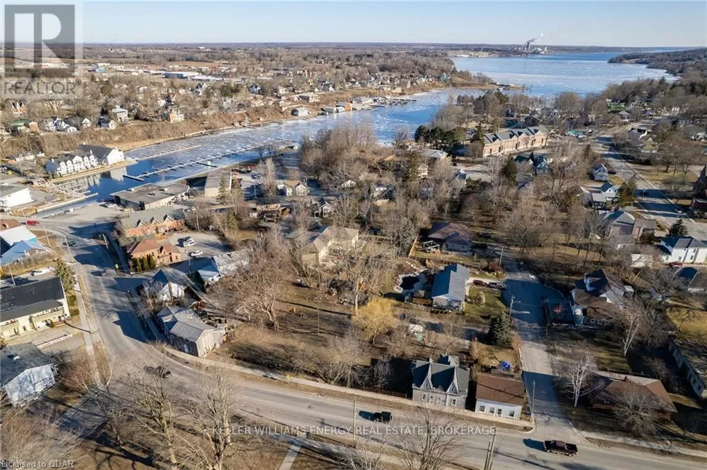 31,37 Union Street, Prince Edward County, Ontario K0K 2T0