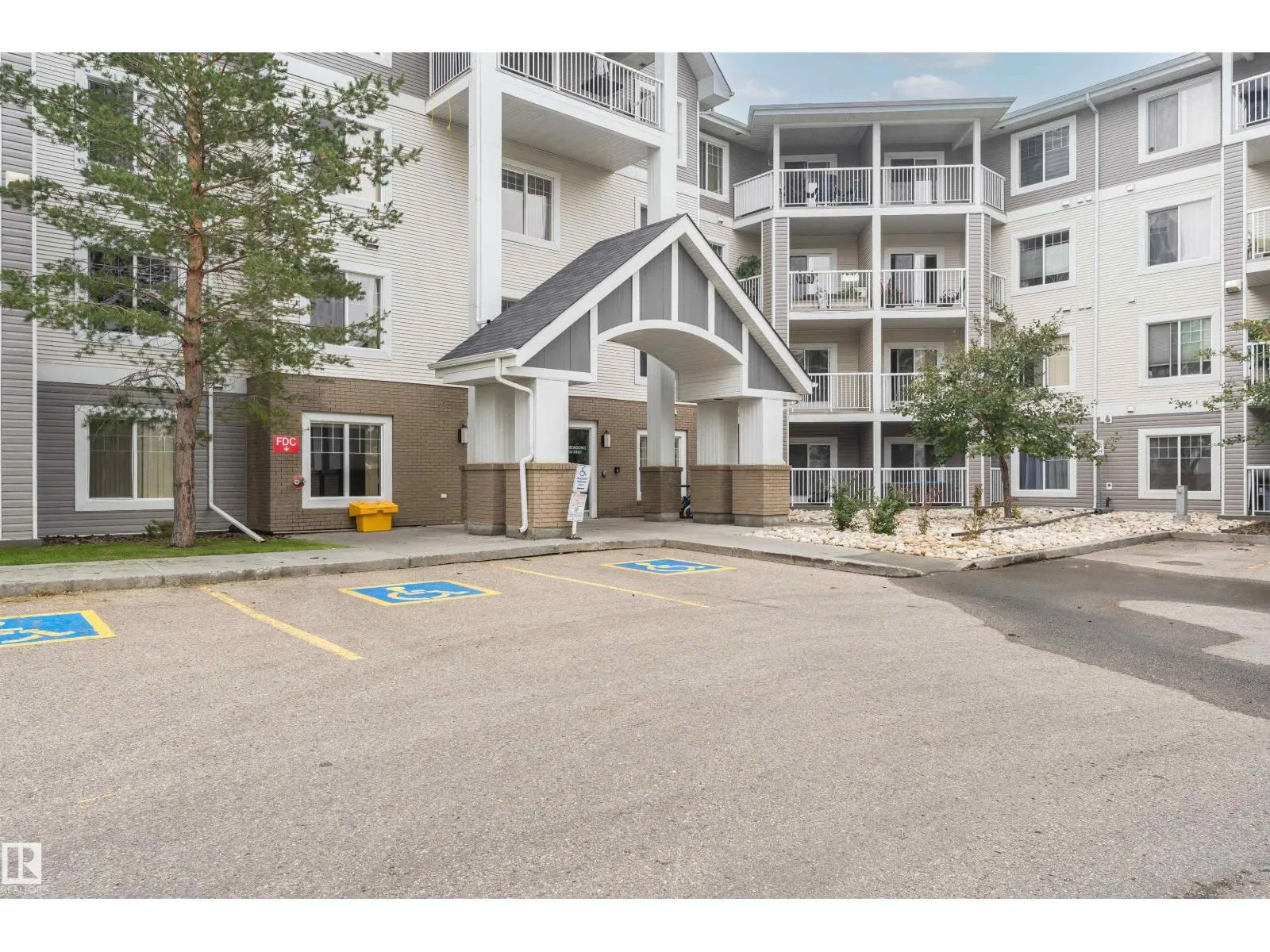 Apartment for rent: #314 4403 23 St Nw, Edmonton, Alberta T6T 0E4