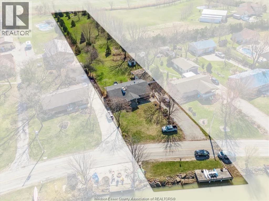 House for rent: 314 East Ruscom River Road, Lakeshore, Ontario N0R 1S0