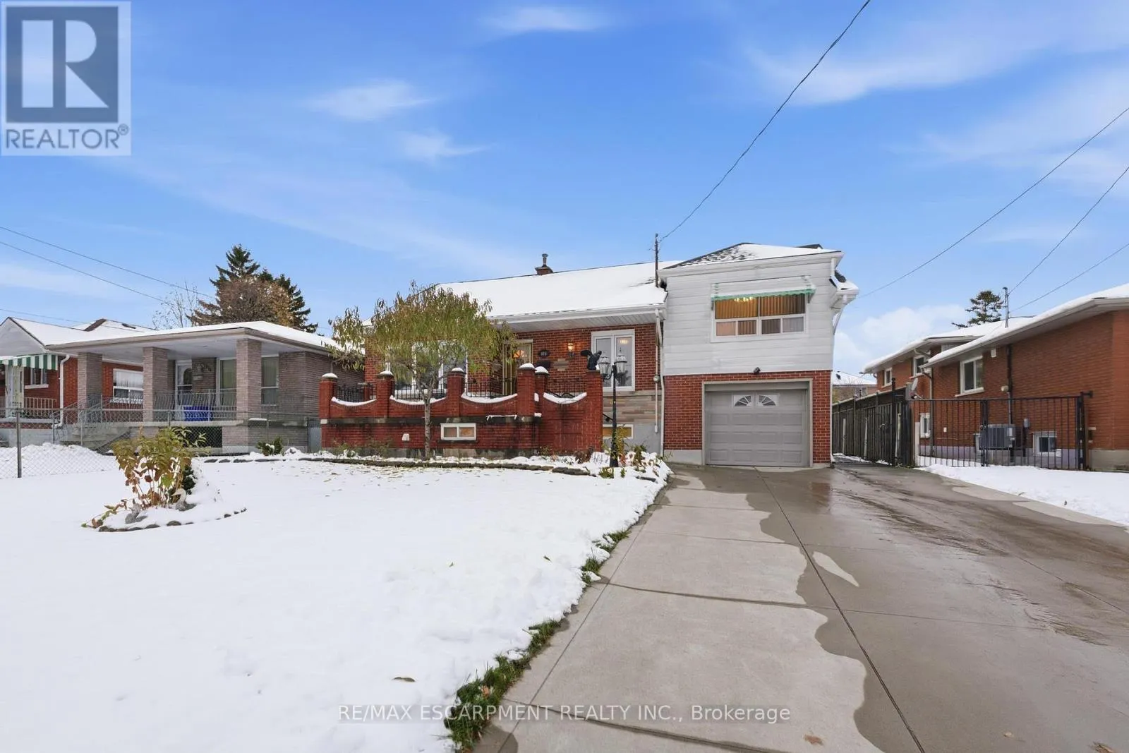 House for rent: 314 Hawkridge Avenue, Hamilton, Ontario L9C 3L2