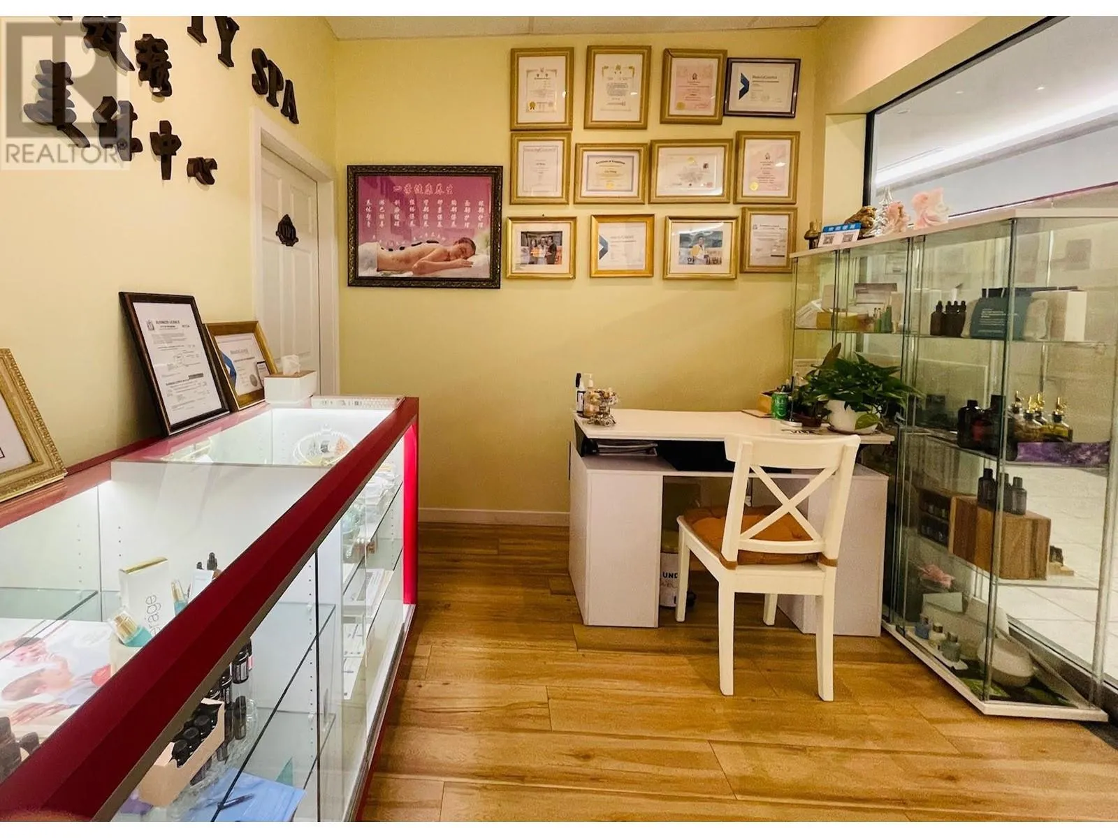 3145 4000 No.3 Road, Richmond, British Columbia V6X 0J8