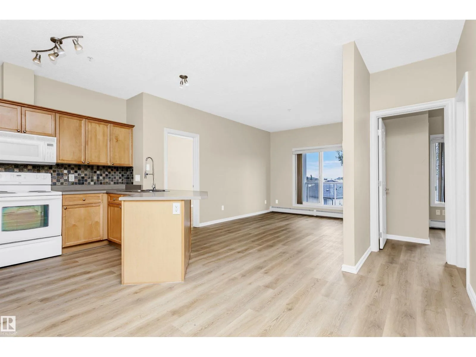 Apartment for rent: #315 226 Macewan Rd Sw, Edmonton, Alberta T6W 0C5