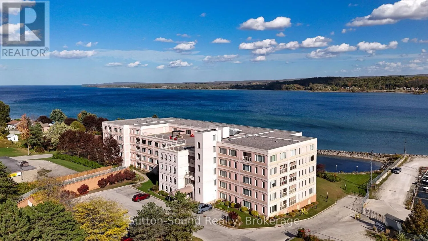 Apartment for rent: 315 - 2555 3rd Avenue W, Owen Sound, Ontario N4K 6T8