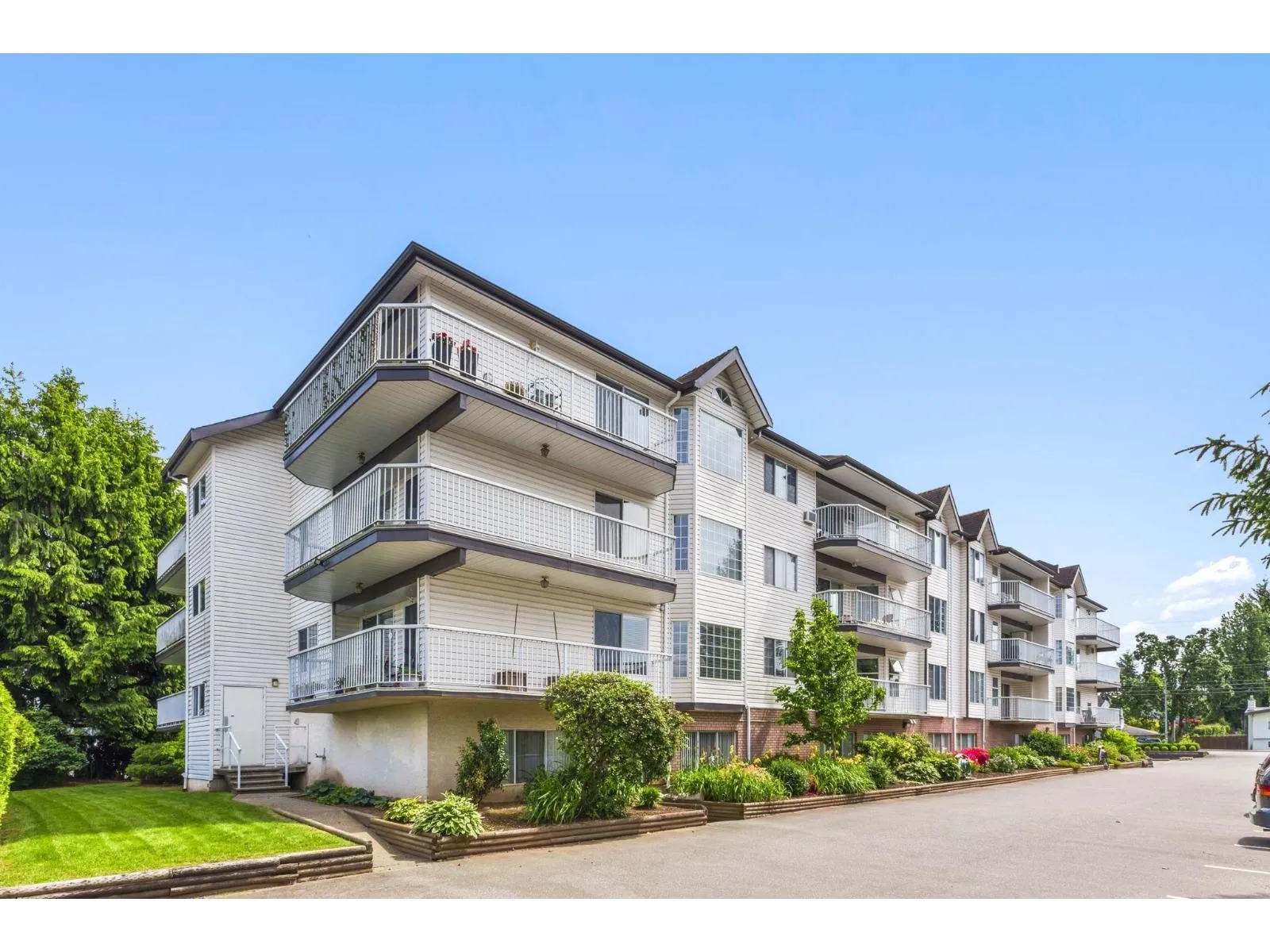 Apartment for rent: 315 33535 King Road, Abbotsford, British Columbia V2S 6Z5