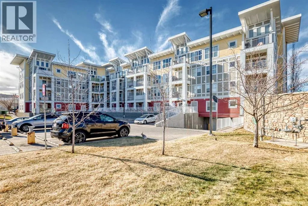 Apartment for rent: 315, 402 Marquis Lane Se, Calgary, Alberta T3M 2G7