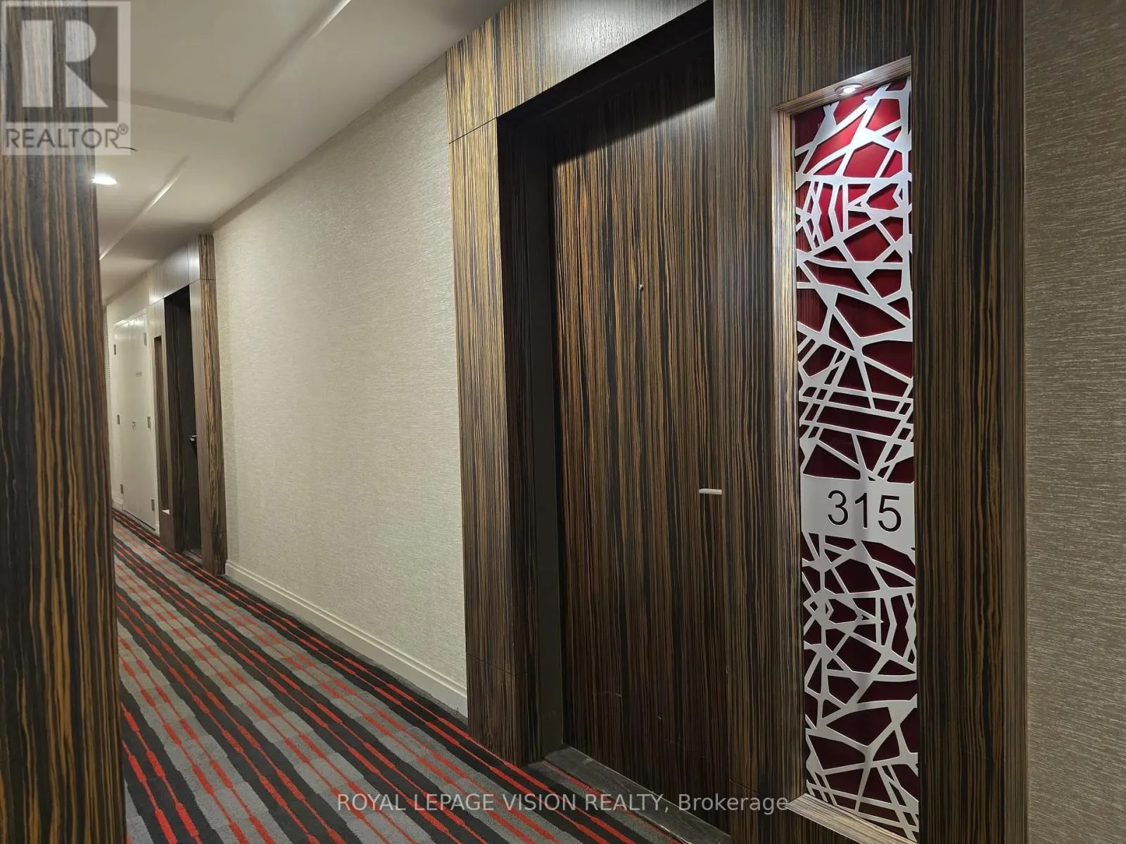 Apartment for rent: 315 - 8763 Bayview Avenue, Richmond Hill, Ontario L4B 3V1