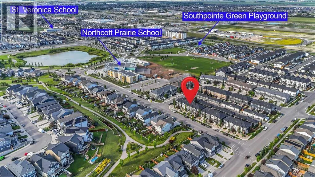 Row / Townhouse for rent: 315 Hillcrest Drive Sw, Airdrie, Alberta T4B 4C7