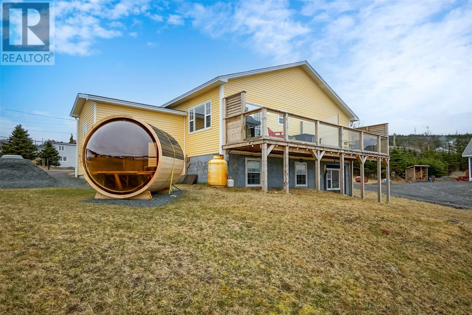 Multi-Family for rent: 315 Main Road, Whiteway, Newfoundland & Labrador A0B 3L0