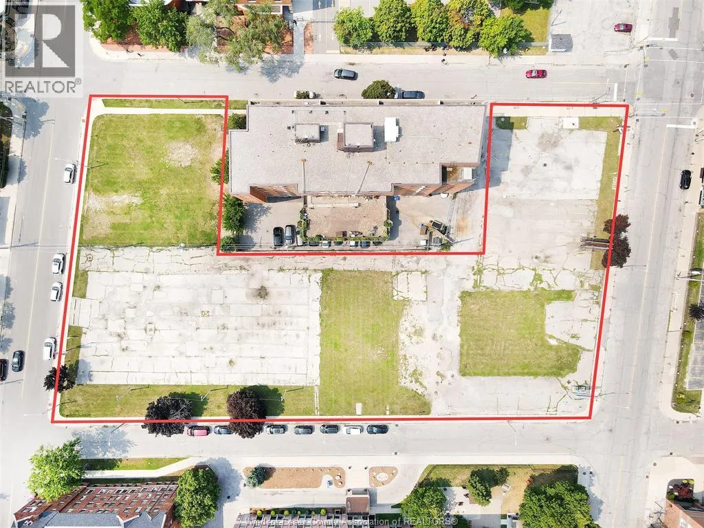 315 University Avenue West, Windsor, Ontario N9A 5P7