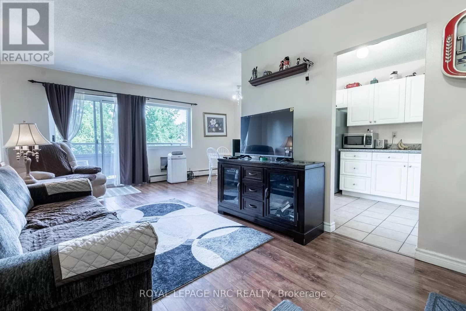 Apartment for rent: 316 - 242 Oakdale Avenue, St. Catharines, Ontario L2P 3K5