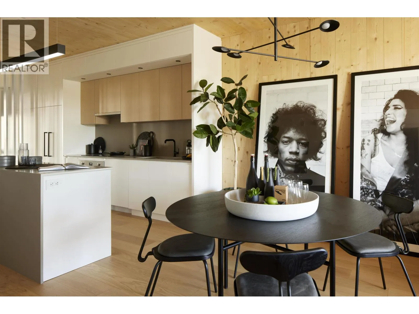 Apartment for rent: 316 310 Salter Street, New Westminster, British Columbia V3M 0N7