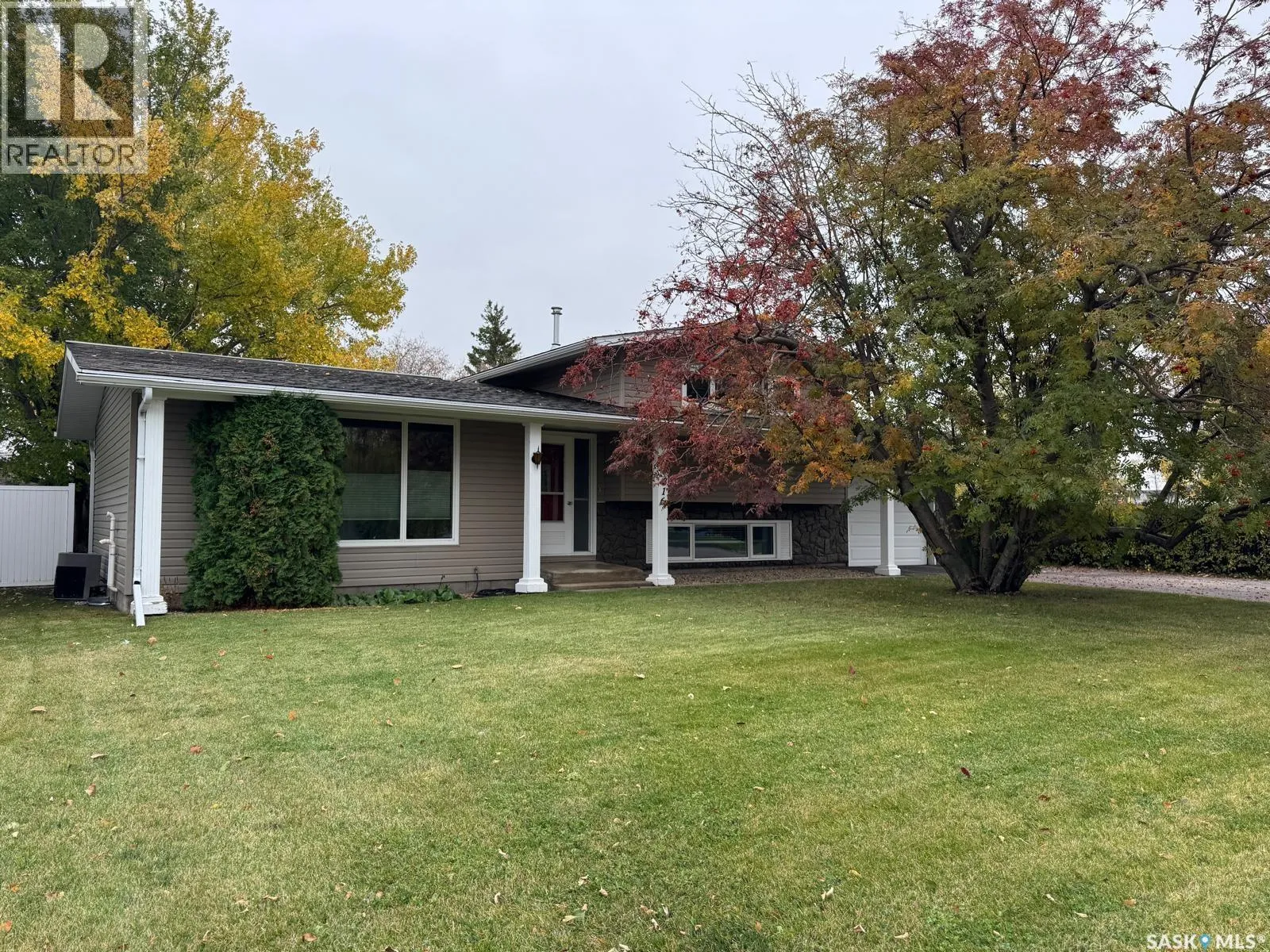 House for rent: 316 8th Street E, Wynyard, Saskatchewan S0A 4T0