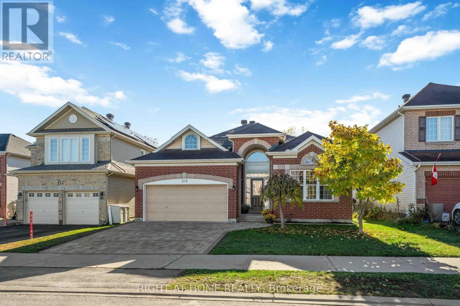 House for rent: 316 Maxwell Bridge Road, Ottawa, Ontario K2W 0A5