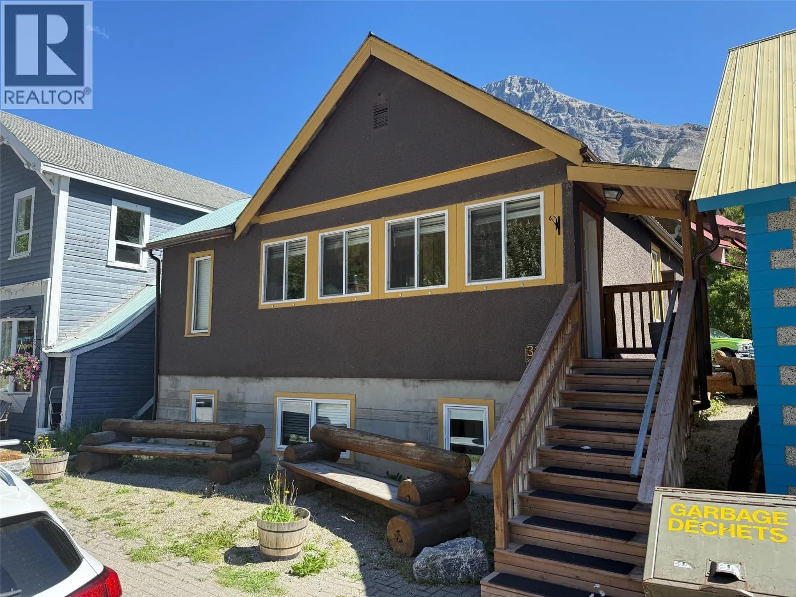 Residential Commercial Mix for rent: 316 Stephen Avenue, Field, British Columbia V0A 1G0