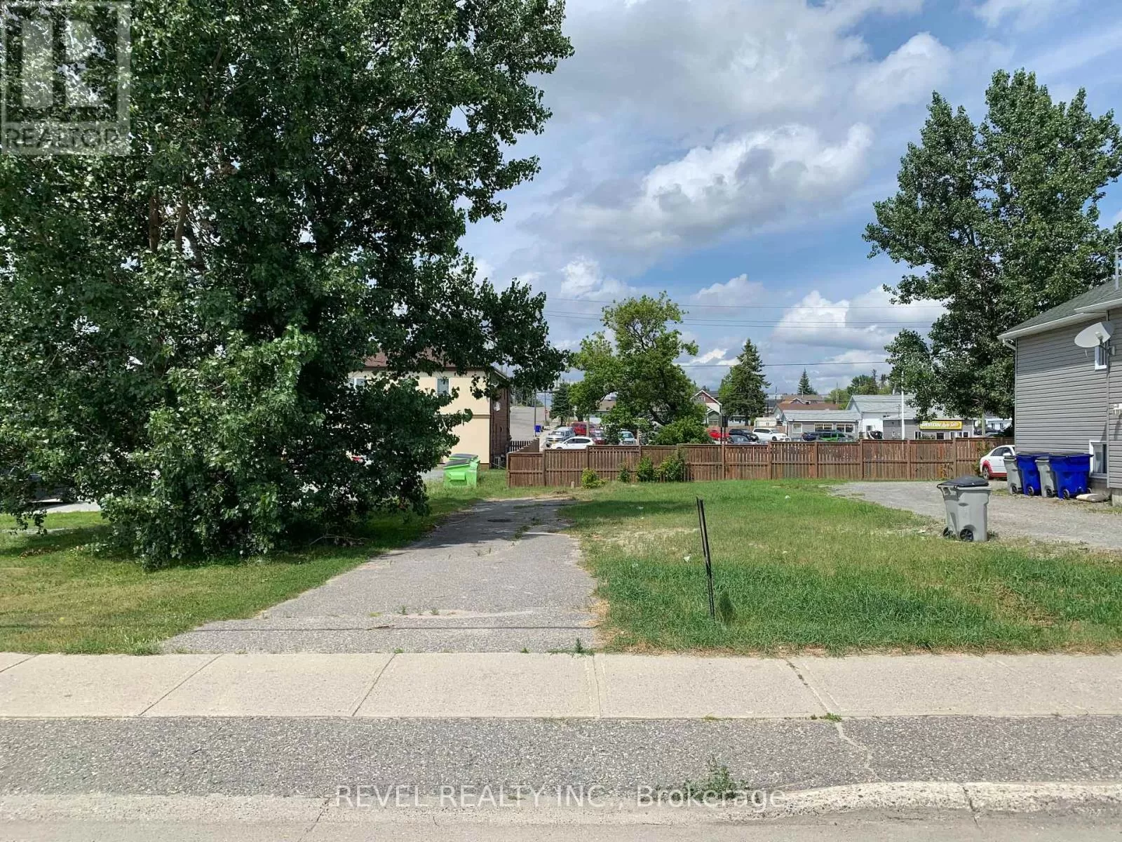 316 Wilson Avenue, Timmins, Ontario P4N 2T5