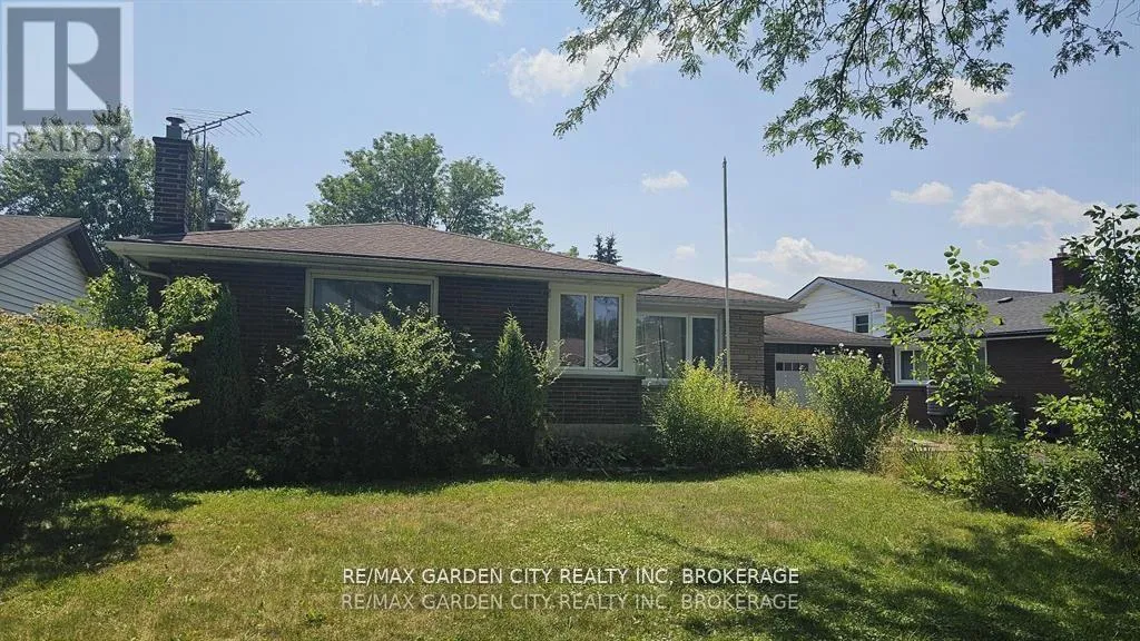 House for rent: 3162 Cattell Drive, Niagara Falls, Ontario L2G 6M9