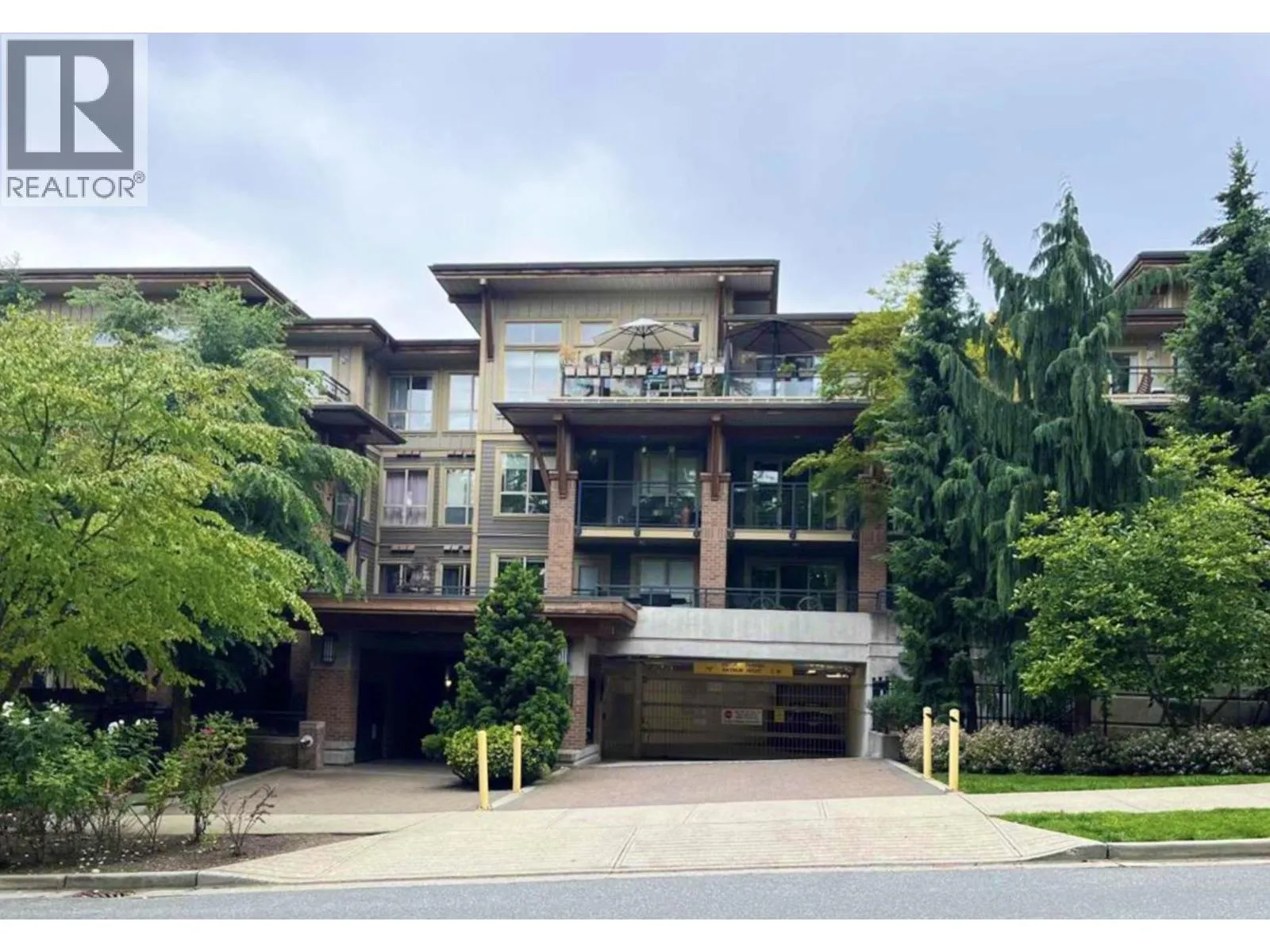 Apartment for rent: 317 1633 Mackay Avenue, North Vancouver, British Columbia V7P 0A2