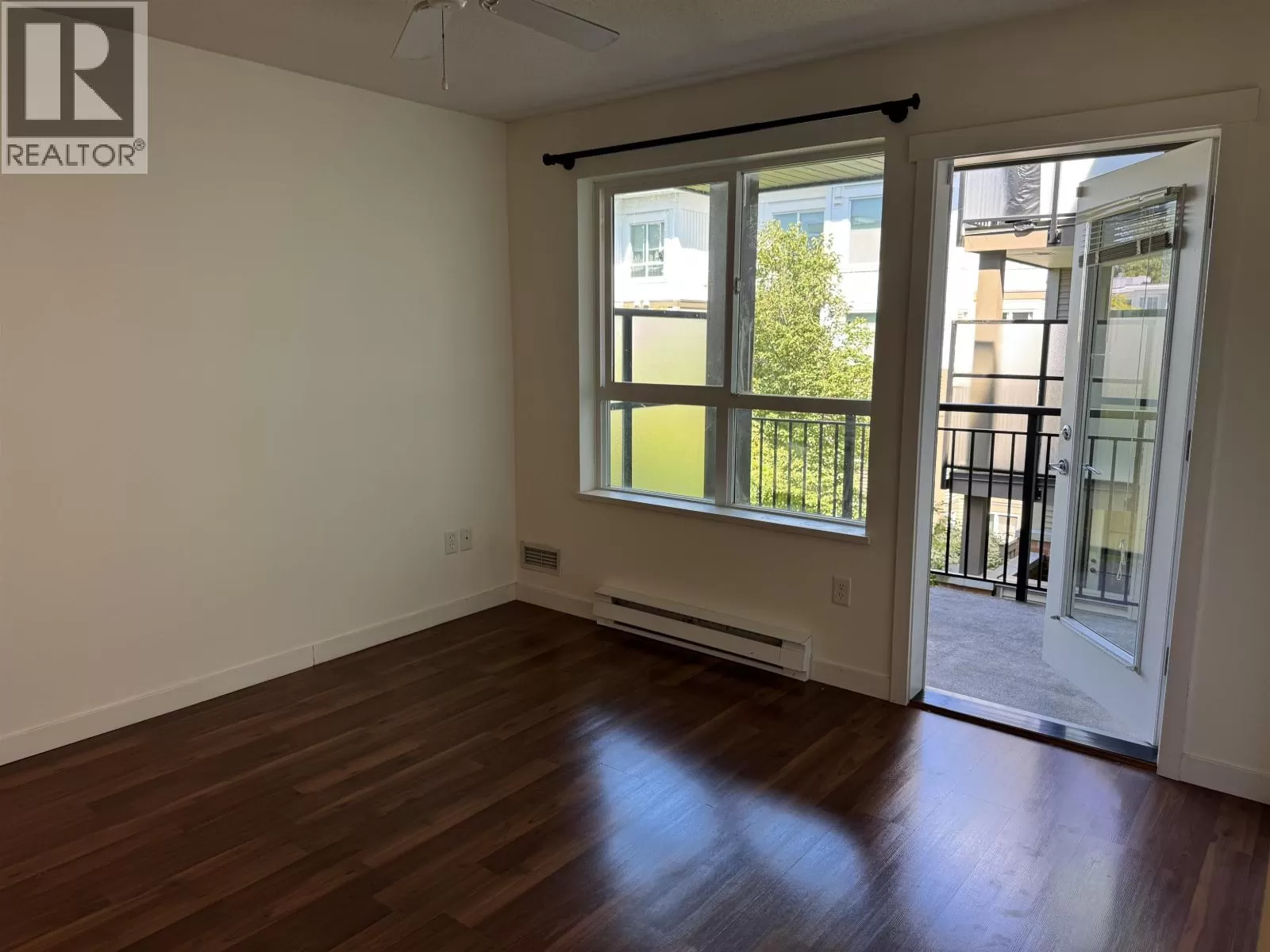 Apartment for rent: 317 9399 Tomicki Avenue, Richmond, British Columbia V6X 0H6