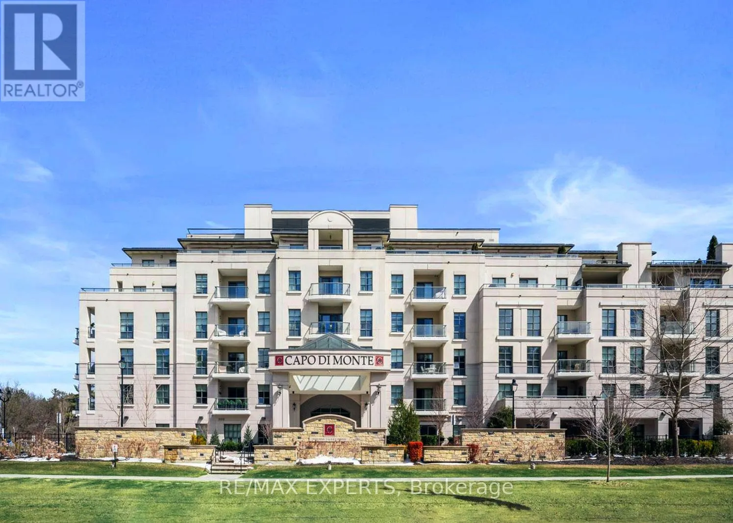 Apartment for rent: 317 - 9909 Pine Valley Drive, Vaughan, Ontario L4L 1A6