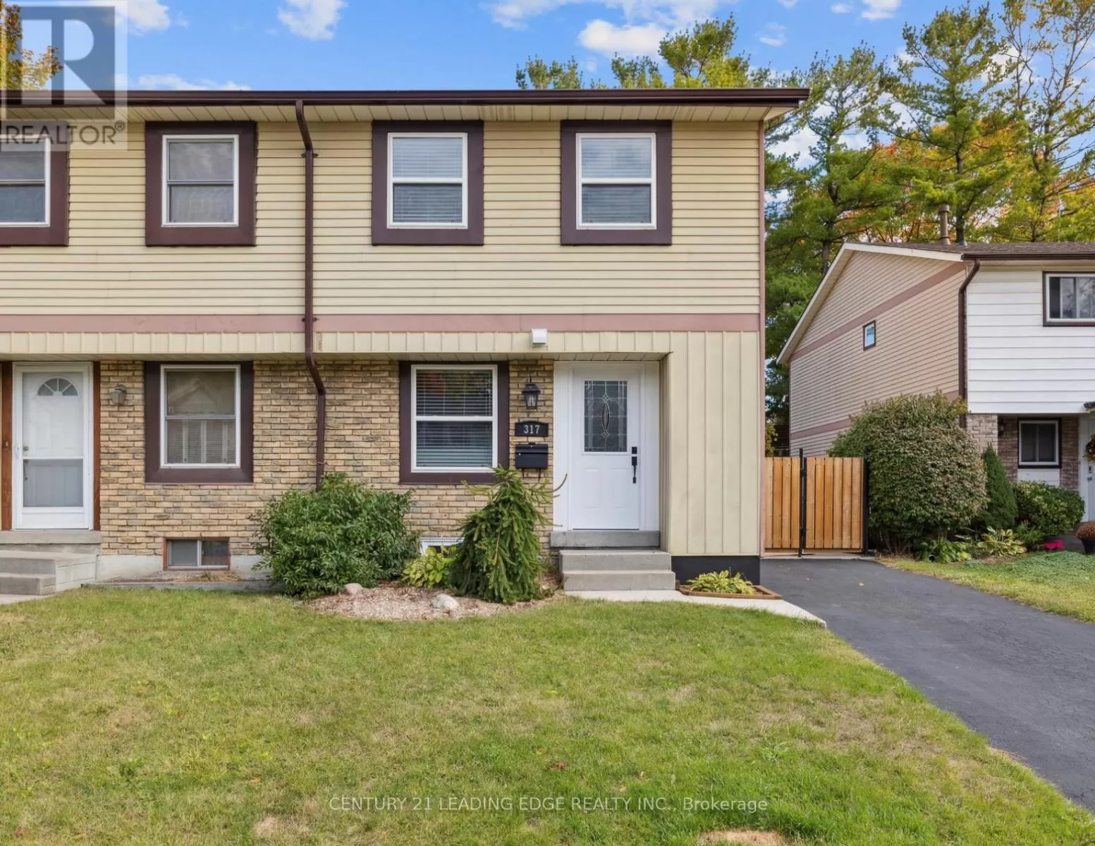 House for rent: 317 Homestead Drive, Oshawa, Ontario L1J 6V2