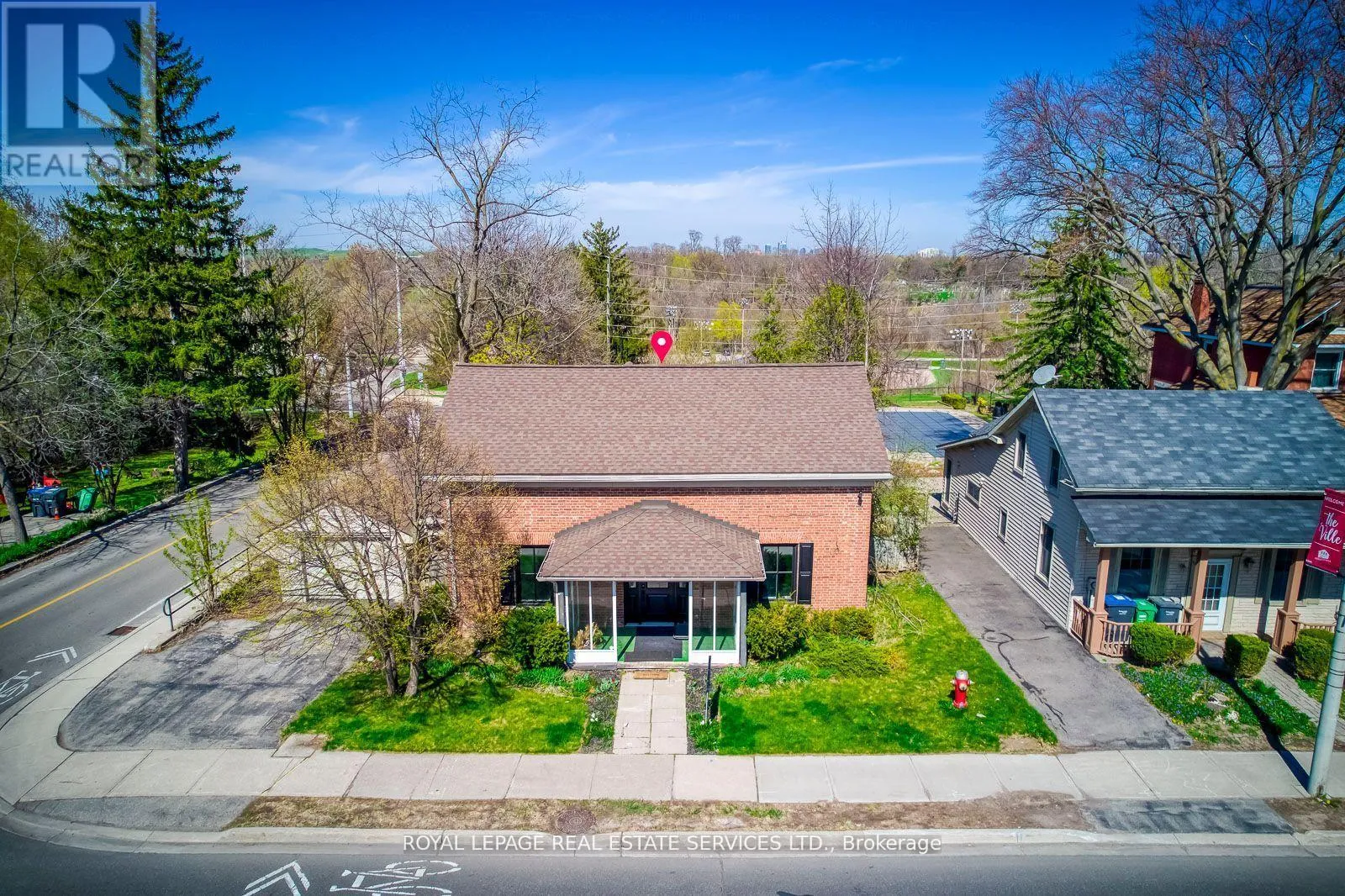 House for rent: 317 Queen Street S, Mississauga, Ontario L5M 1M3