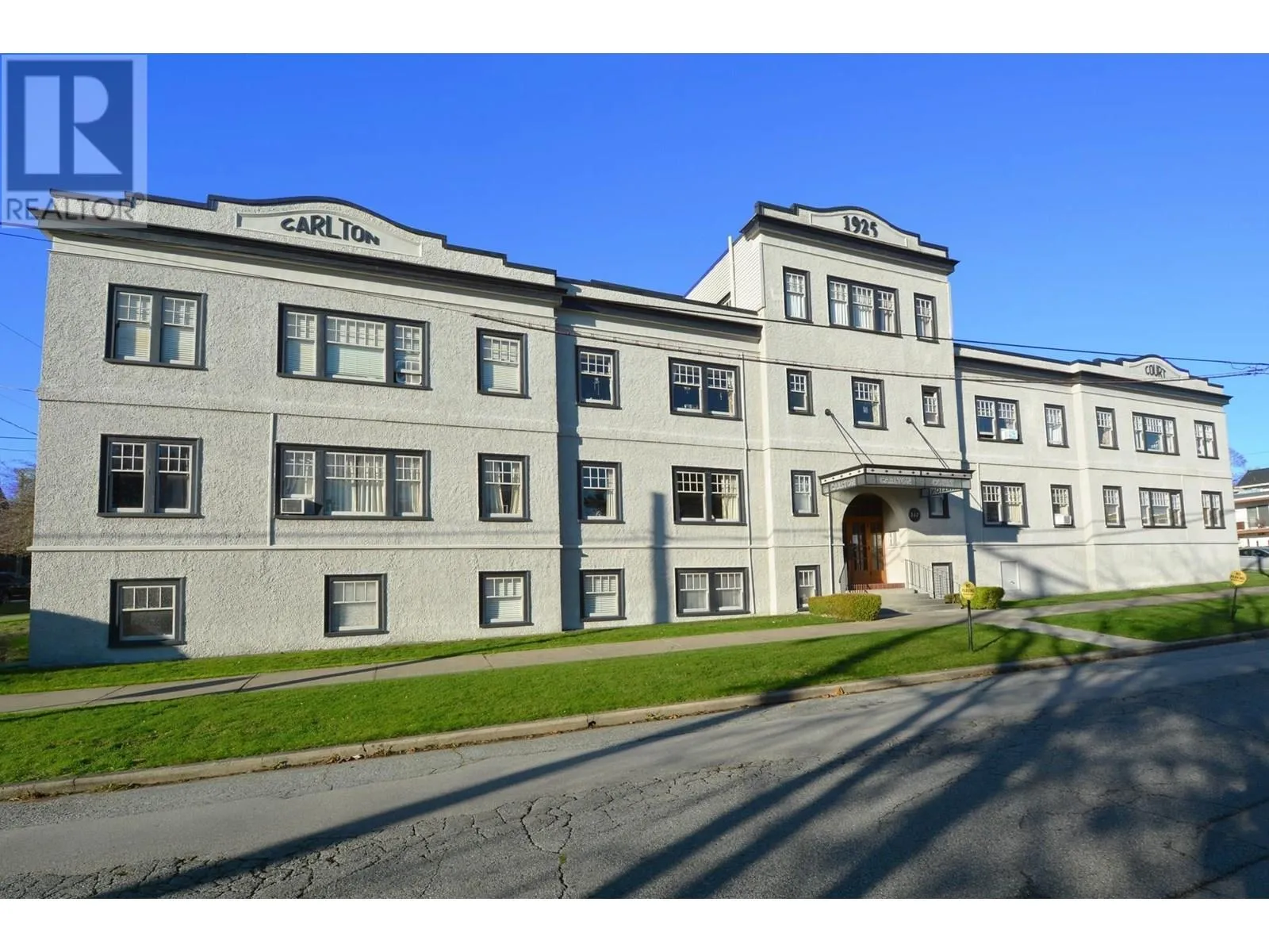 317 Third Avenue, New Westminster, British Columbia V3L 1M5