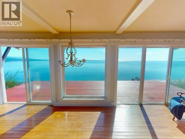 House for rent: 3176 Oceanview Lane, Savary Island, British Columbia