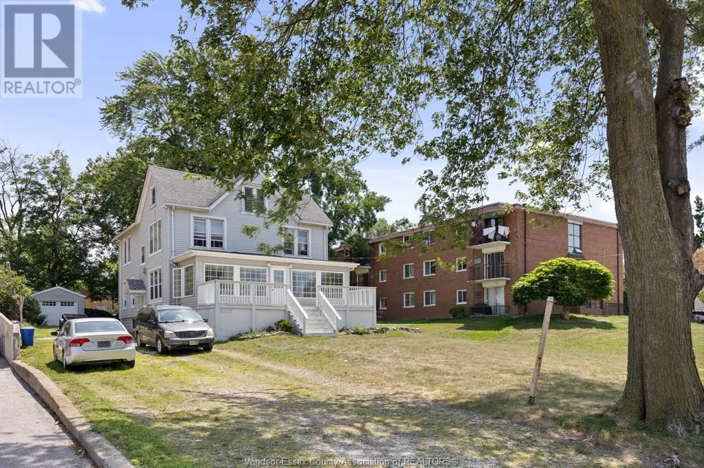 Multi-Family for rent: 3177 Russell, Windsor, Ontario N9C 1E3