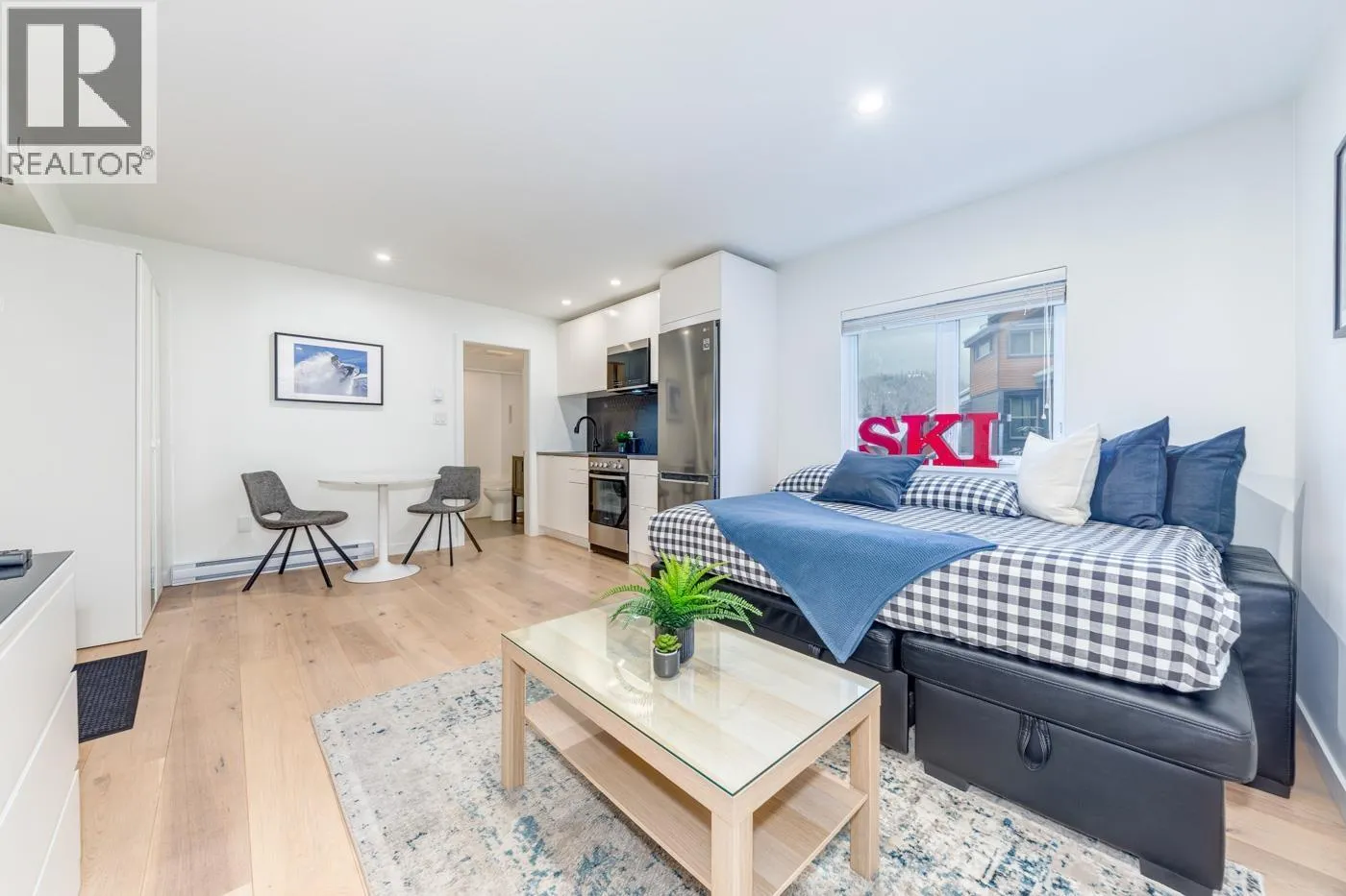 Apartment for rent: 318 2111 Whistler Road, Whistler, British Columbia V8E 0A6