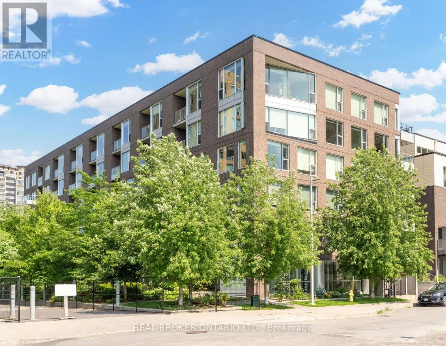 Apartment for rent: 318 - 300b Lett Street, Ottawa, Ontario K1R 0B8