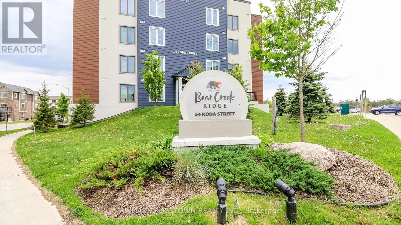 Apartment for rent: 318 - 54 Koda Street, Barrie, Ontario L9J 0J6