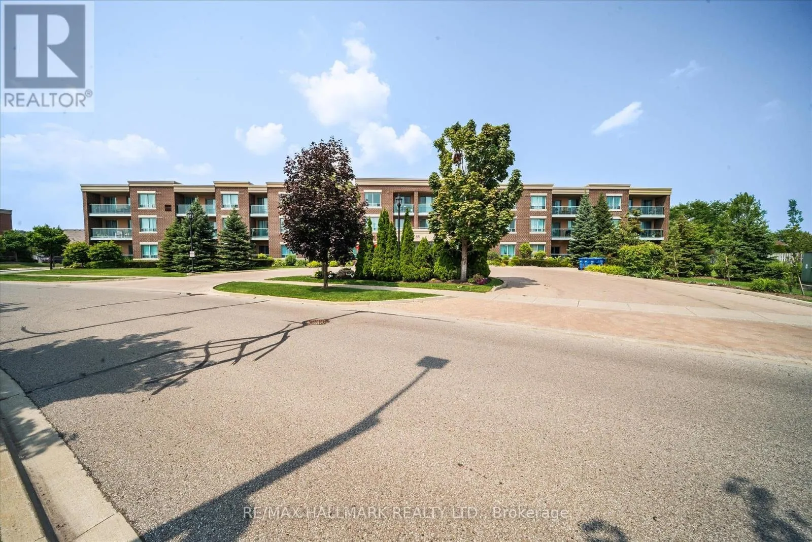 Apartment for rent: 318 - 65 Via Rosedale, Brampton, Ontario L6R 3N8