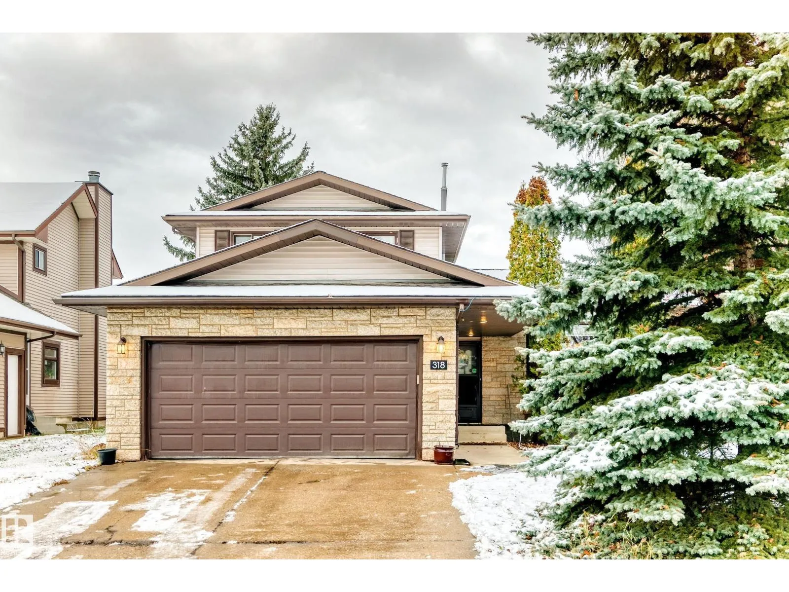 House for rent: 318 Dechene Rd Nw, Edmonton, Alberta T6M 1W2