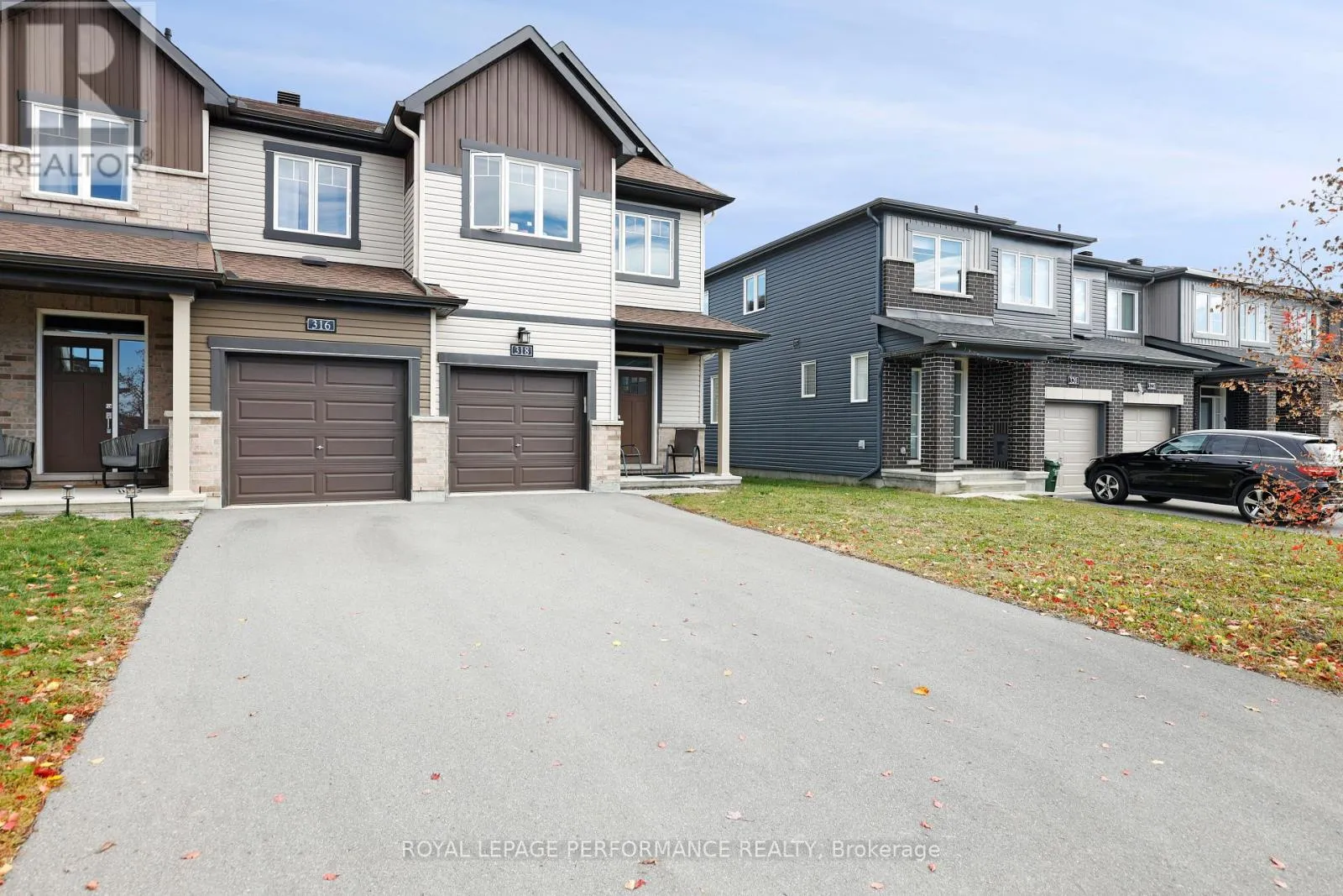 Row / Townhouse for rent: 318 Guppy Grove, Ottawa, Ontario K4A 3T9