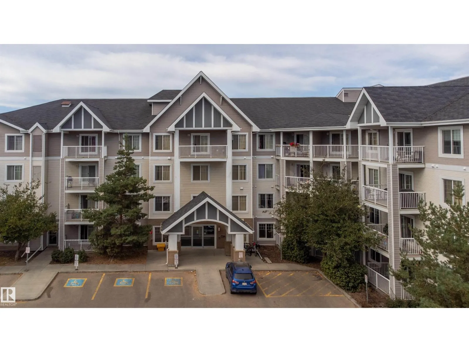 Apartment for rent: #319 4407 23 St Nw, Edmonton, Alberta T6T 0B6