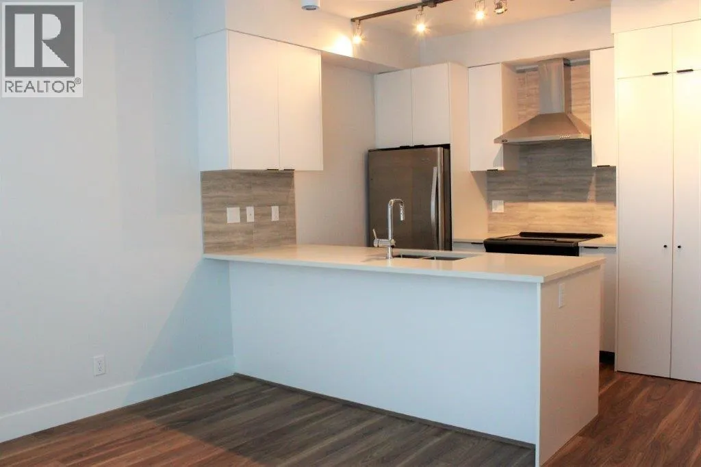 Apartment for rent: 319 5355 Lane Street, Burnaby, British Columbia V5H 0H1