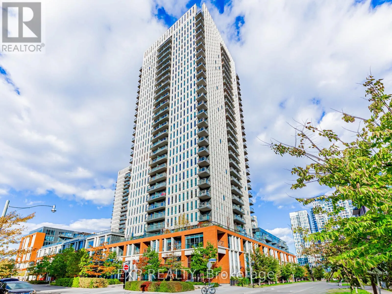 Apartment for rent: 319 - 55 Regent Park Boulevard, Toronto, Ontario M5A 0C2