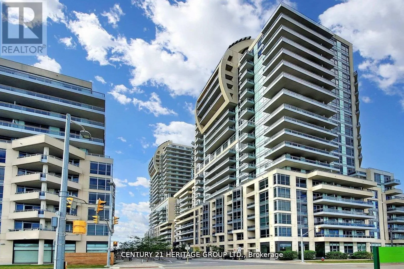 Apartment for rent: 319 - 9201 Yonge Street, Richmond Hill, Ontario L4C 6Z2